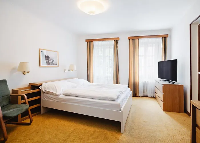 U Modrého Orla - At The Blue Eagle 4*