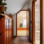 Guest house U Modreho Orla - At The Blue Eagle Prague